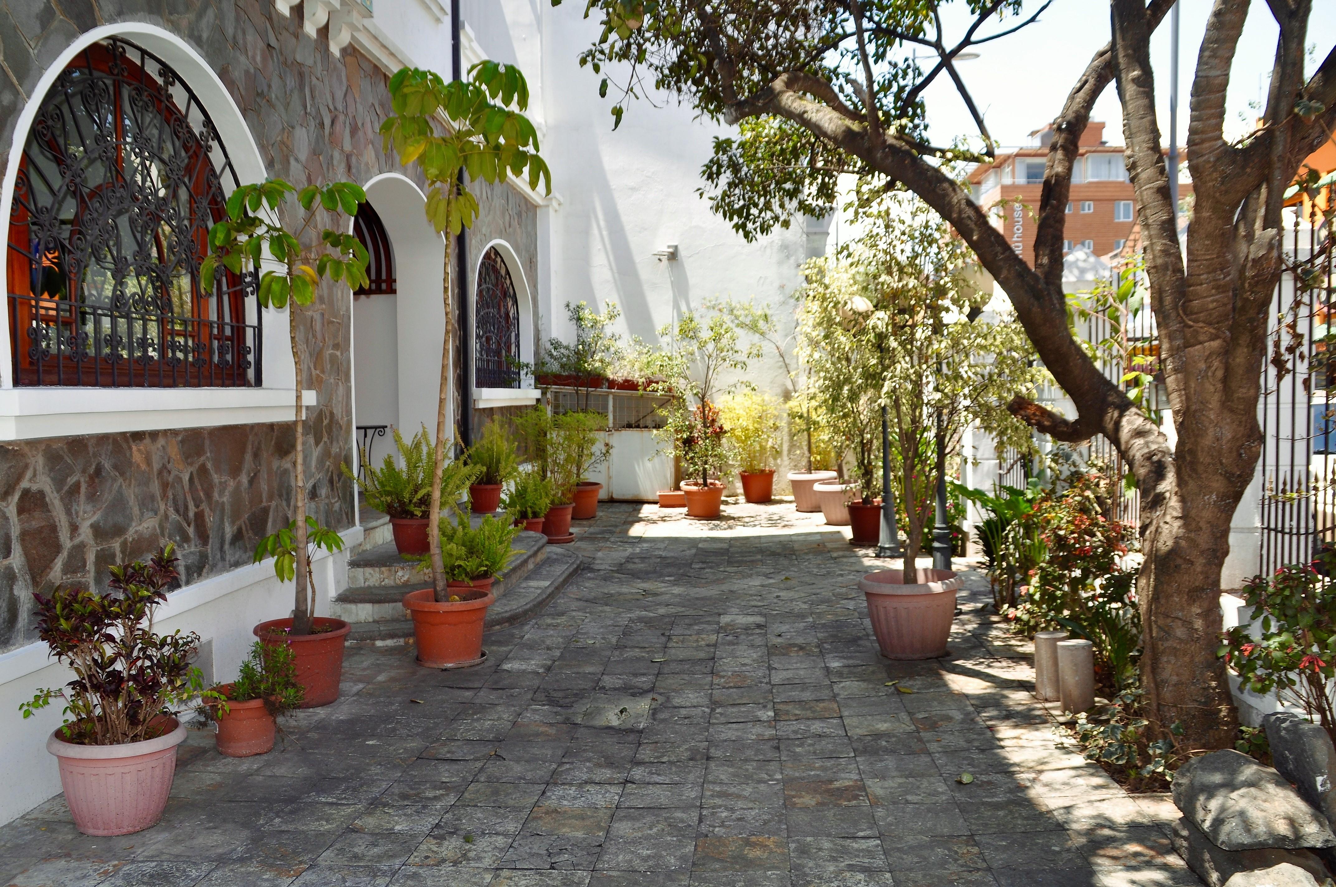 Boutique Hotel Casa Foch Quito Exterior photo